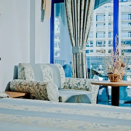 Hotel Chaika Metropol